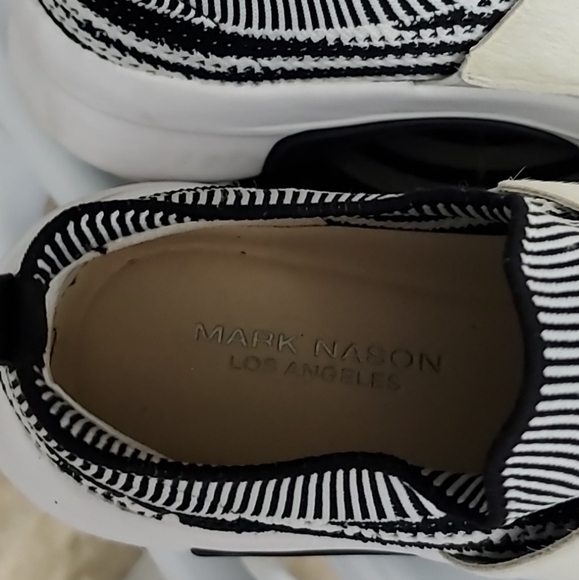 Womens Fashion Runners - Picture 2 of 2